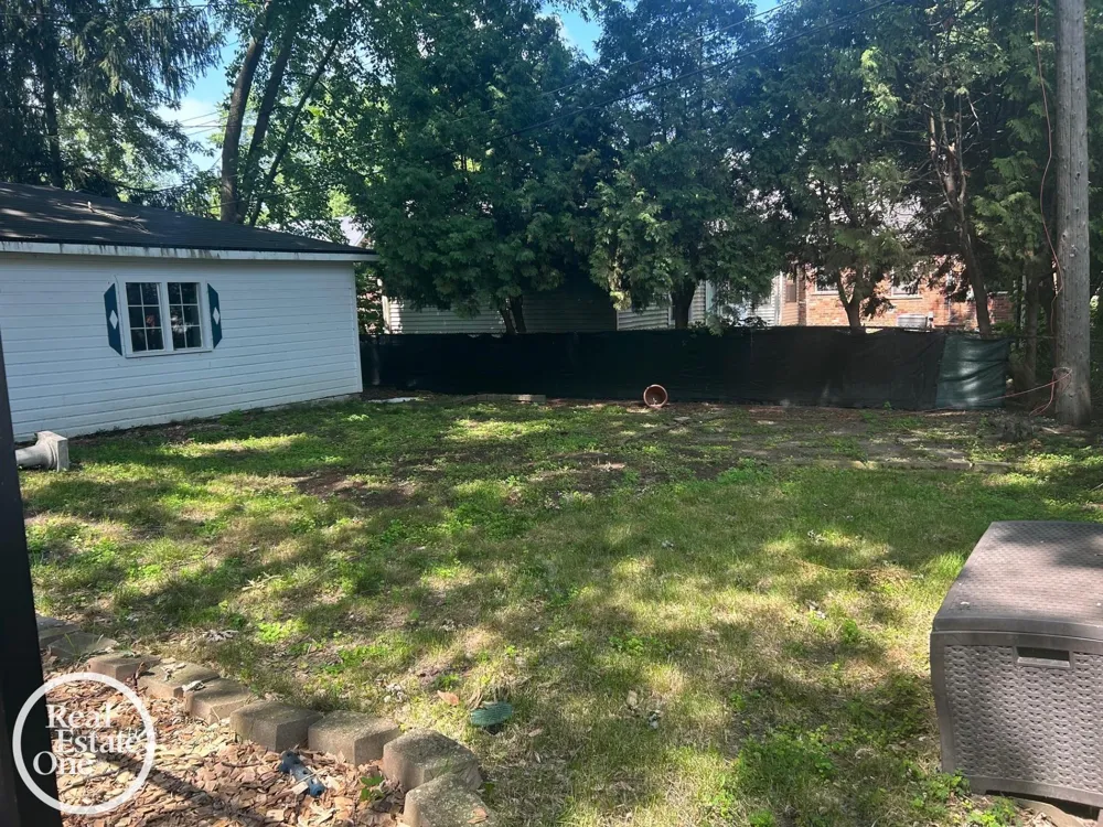 463 Bournemouth Circle Grosse Pointe Farms City, MI 48236