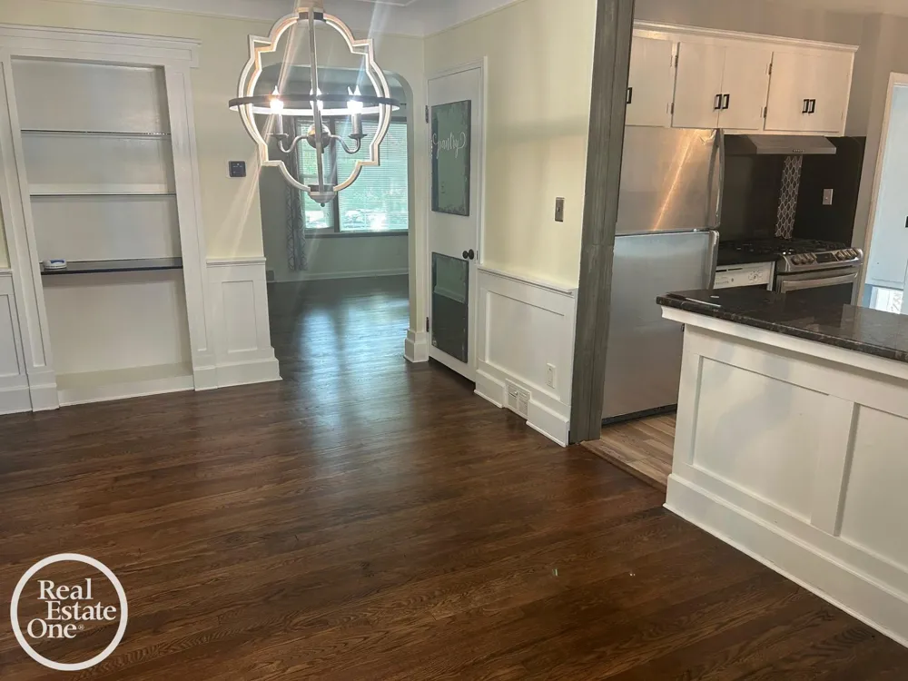 463 Bournemouth Circle Grosse Pointe Farms City, MI 48236
