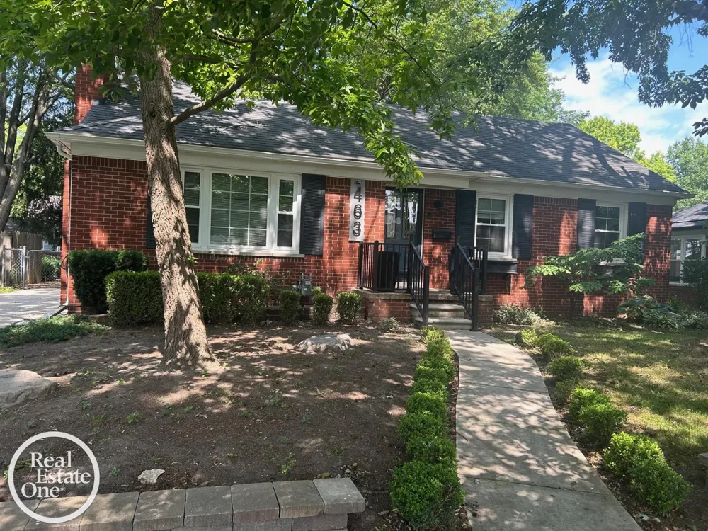 463 Bournemouth Circle Grosse Pointe Farms City, MI 48236