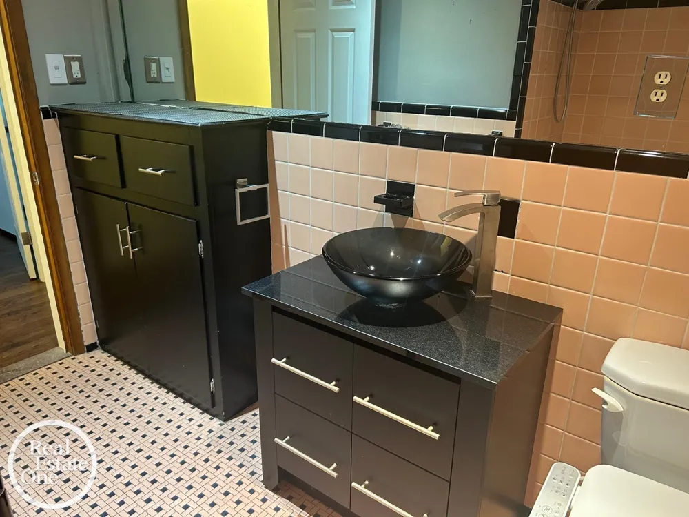 463 Bournemouth Circle Grosse Pointe Farms City, MI 48236
