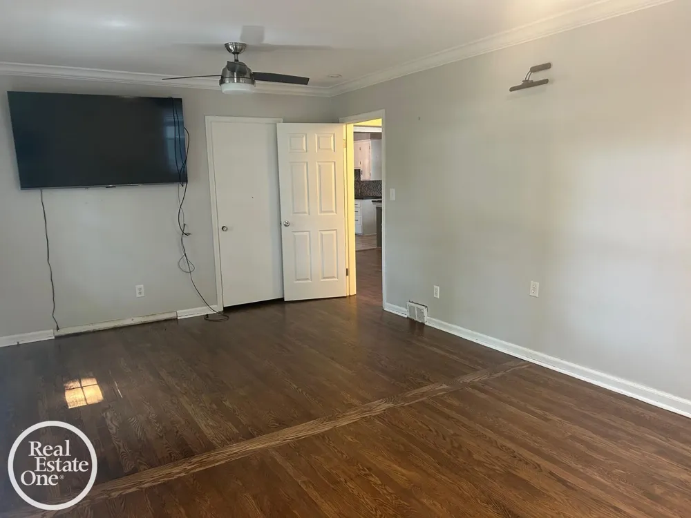 463 Bournemouth Circle Grosse Pointe Farms City, MI 48236