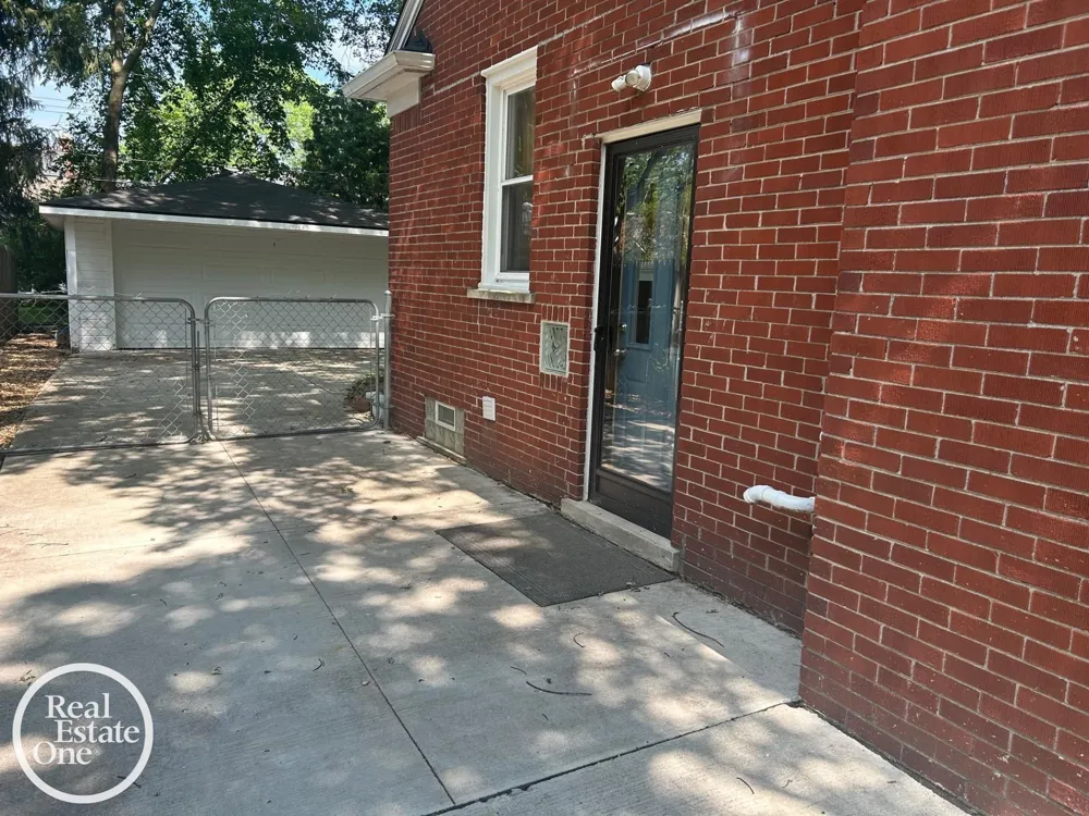 463 Bournemouth Circle Grosse Pointe Farms City, MI 48236