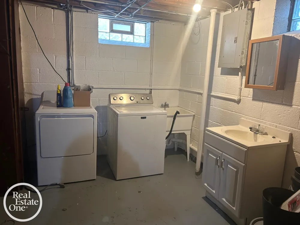 463 Bournemouth Circle Grosse Pointe Farms City, MI 48236