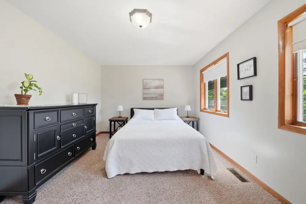 23581 210th Avenue Burdell Township, MI 49688