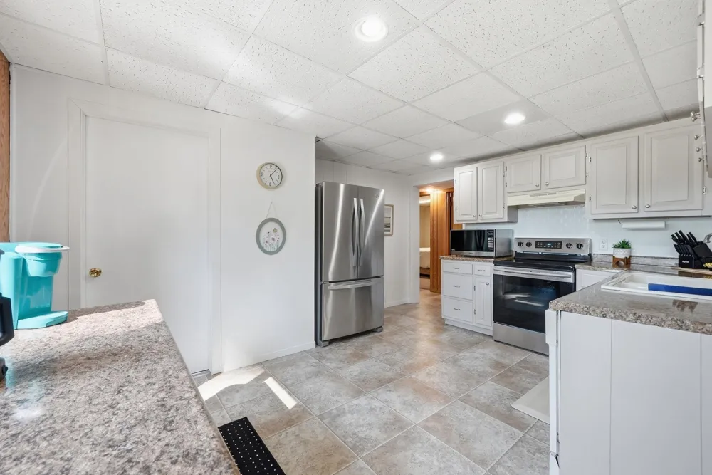 23581 210th Avenue Burdell Township, MI 49688