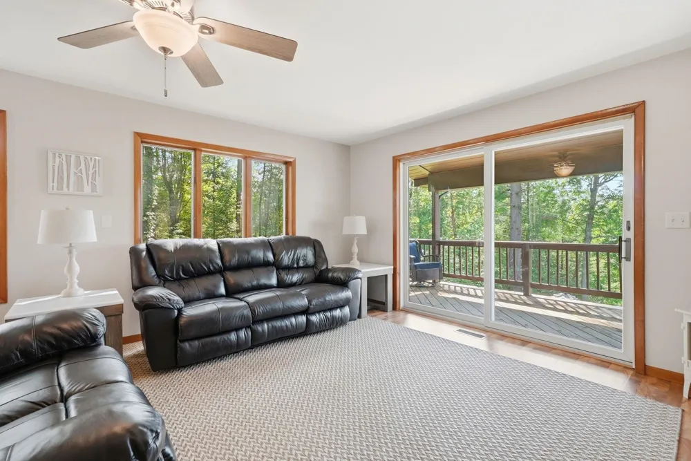 23581 210th Avenue Burdell Township, MI 49688