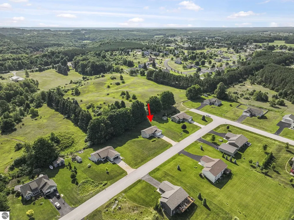 4592 Fairway Drive Long Lake Township, MI 49685