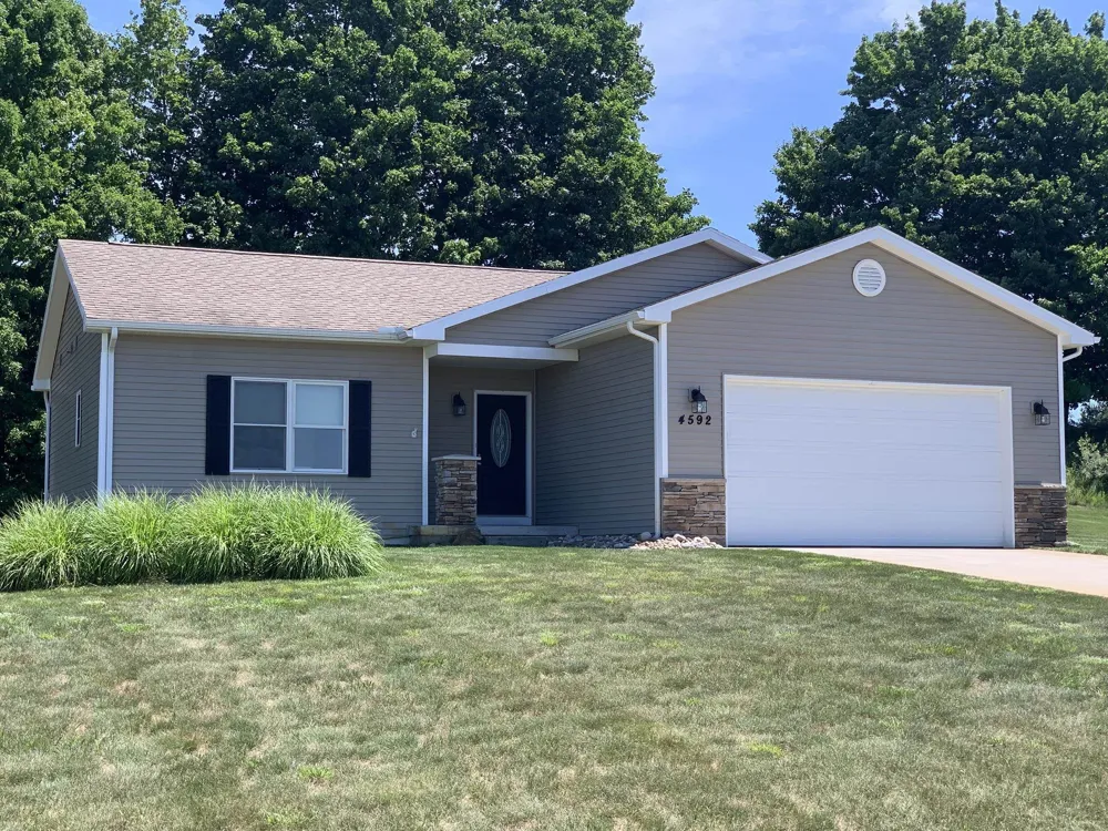 4592 Fairway Drive Long Lake Township, MI 49685