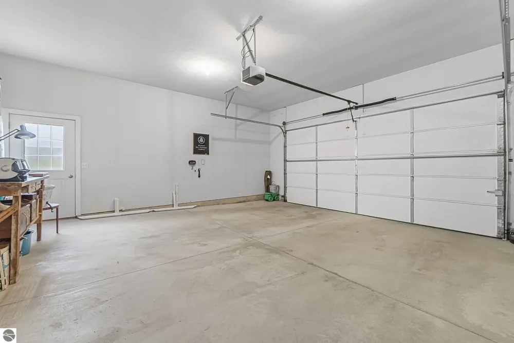 4592 Fairway Drive Long Lake Township, MI 49685