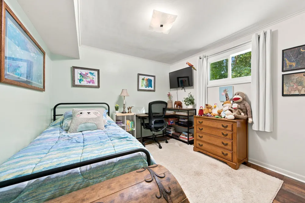 10581 E Grandview Road Elmwood Charter Township, MI 49684