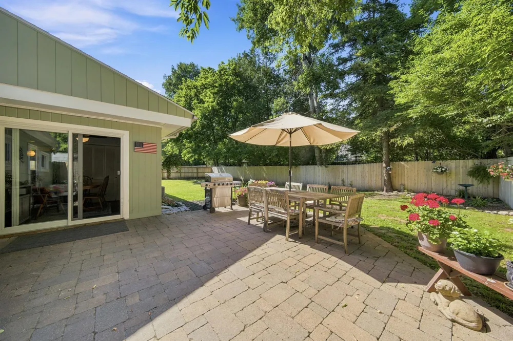 10581 E Grandview Road Elmwood Charter Township, MI 49684
