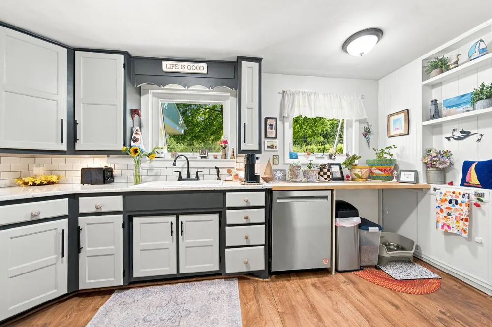10581 E Grandview Road Elmwood Charter Township, MI 49684