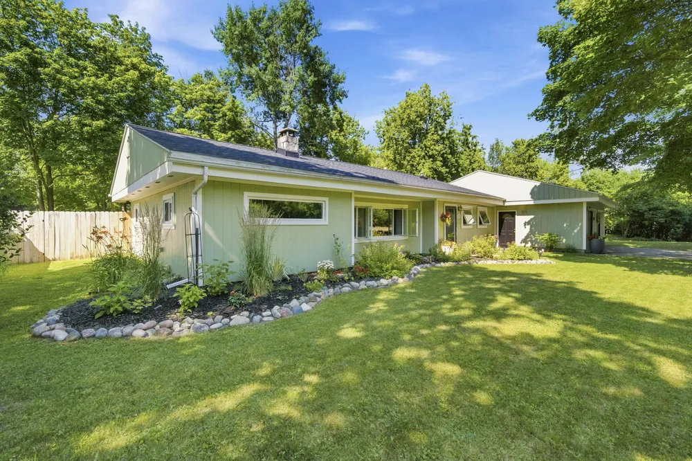 10581 E Grandview Road Elmwood Charter Township, MI 49684