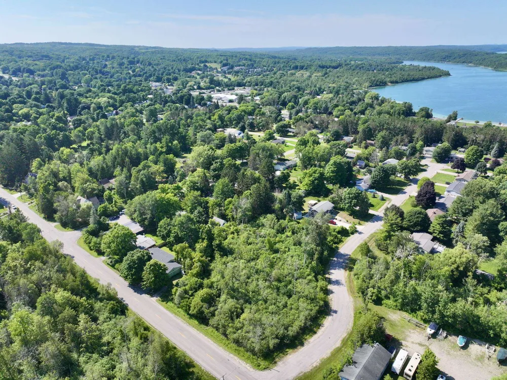 10581 E Grandview Road Elmwood Charter Township, MI 49684