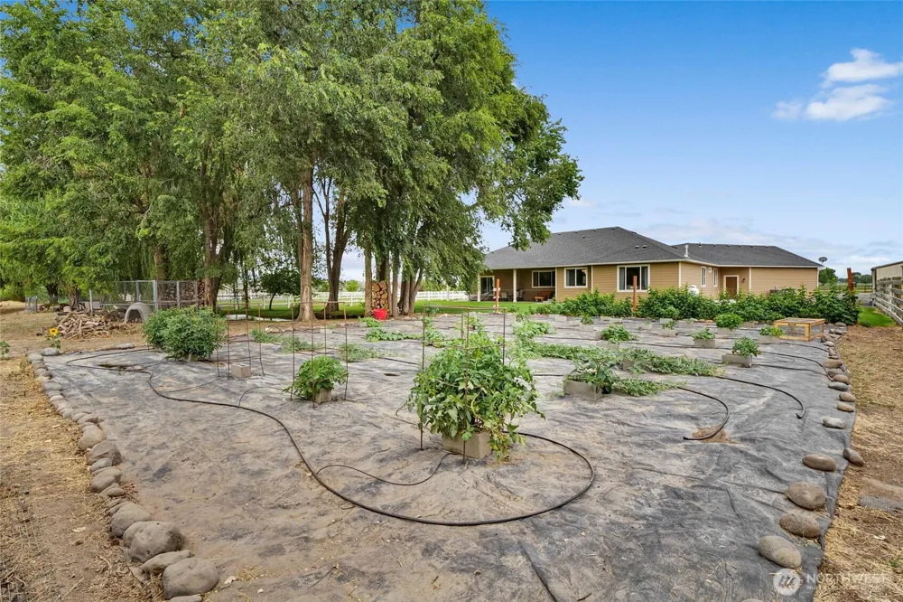 10875 Road 5.6 NE Moses Lake, WA 98837