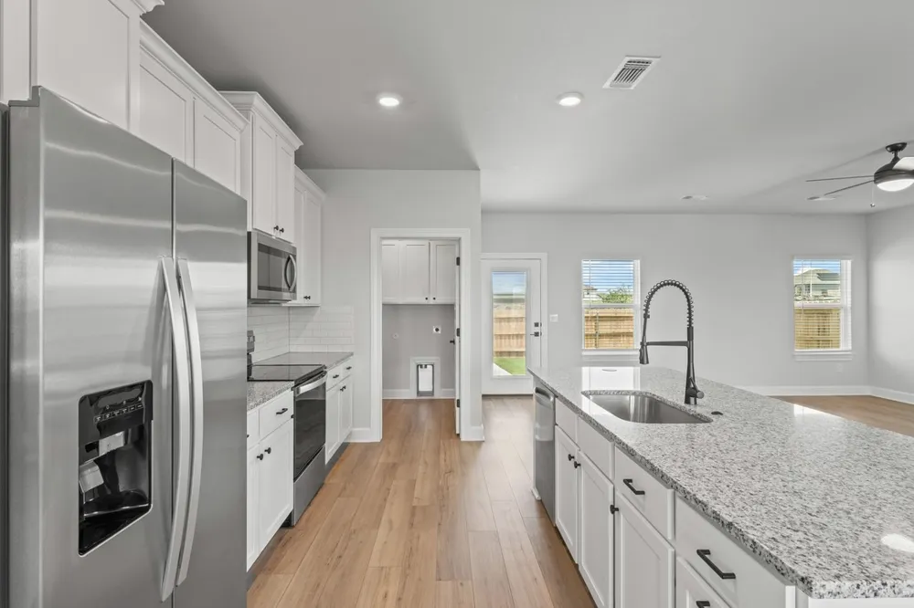 9312 Gladsome Path Manor, TX 78653