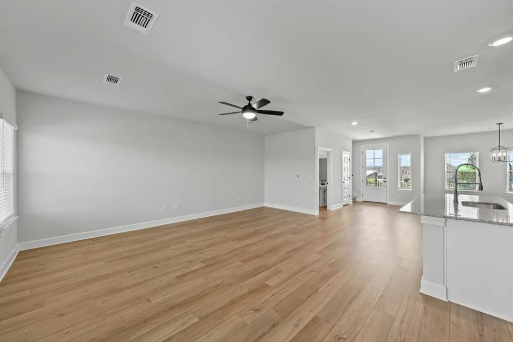 9312 Gladsome Path Manor, TX 78653