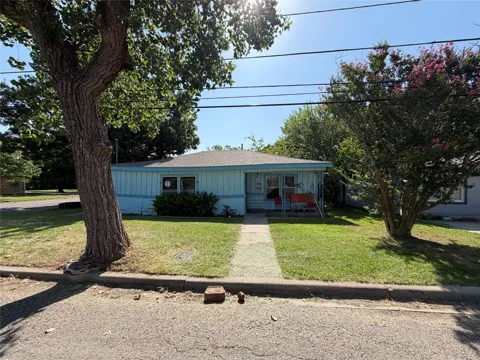 616 White Street