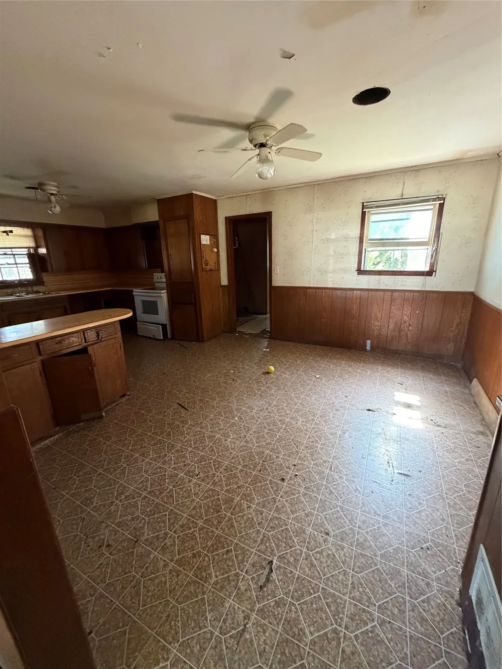 616 White Street Whitesboro, TX 76273
