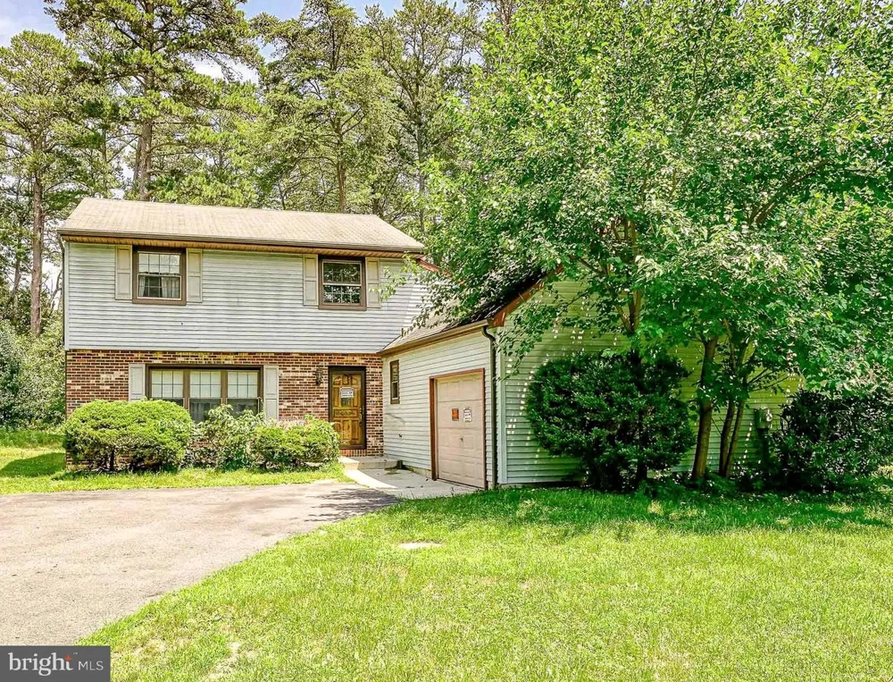 14 FLETCHER BOULEVARD Sicklerville, NJ 08081