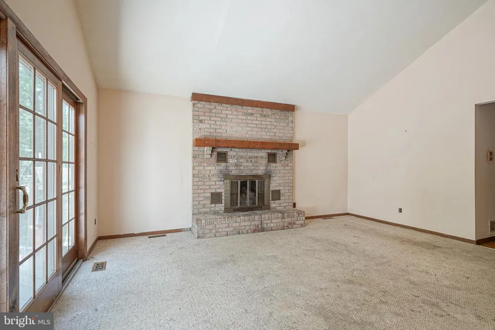 14 FLETCHER BOULEVARD Sicklerville, NJ 08081