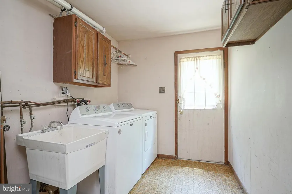 14 FLETCHER BOULEVARD Sicklerville, NJ 08081