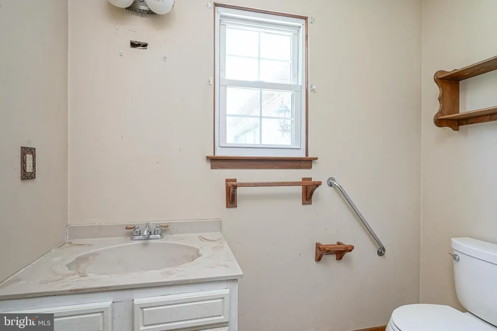 14 FLETCHER BOULEVARD Sicklerville, NJ 08081