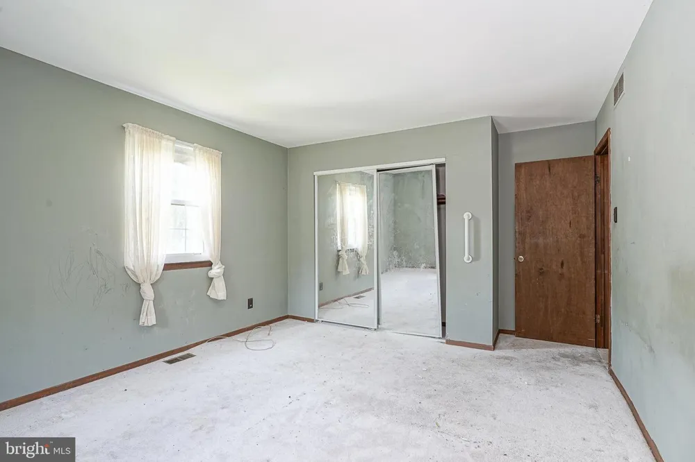 14 FLETCHER BOULEVARD Sicklerville, NJ 08081