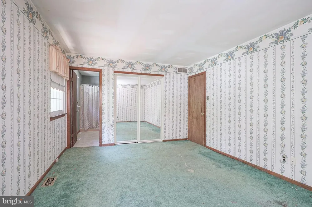 14 FLETCHER BOULEVARD Sicklerville, NJ 08081