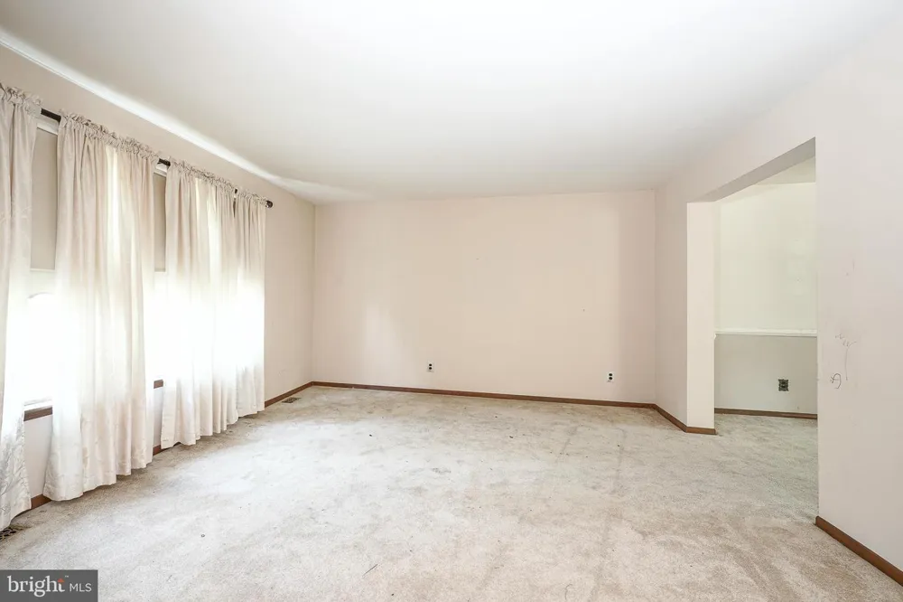 14 FLETCHER BOULEVARD Sicklerville, NJ 08081