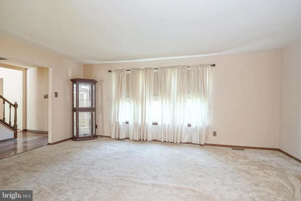 14 FLETCHER BOULEVARD Sicklerville, NJ 08081