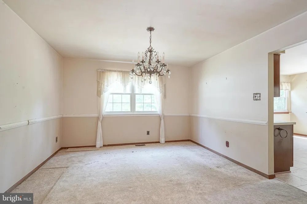 14 FLETCHER BOULEVARD Sicklerville, NJ 08081