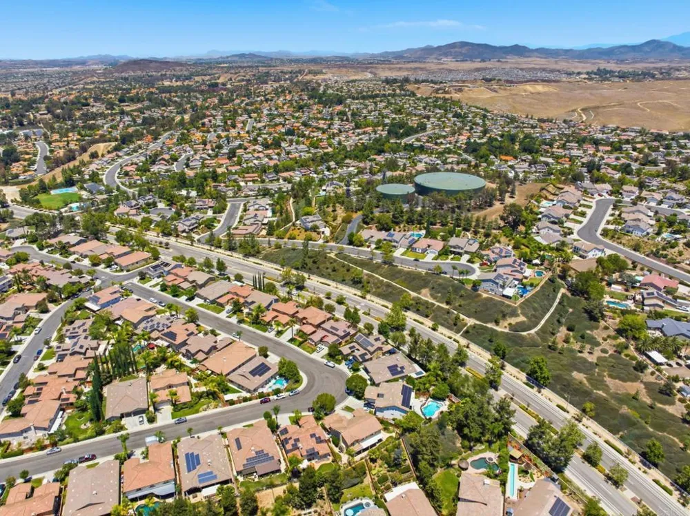 41645 Cypress Point Way Temecula, CA 92591
