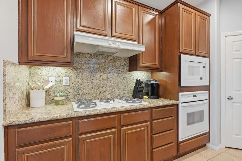 41645 Cypress Point Way Temecula, CA 92591