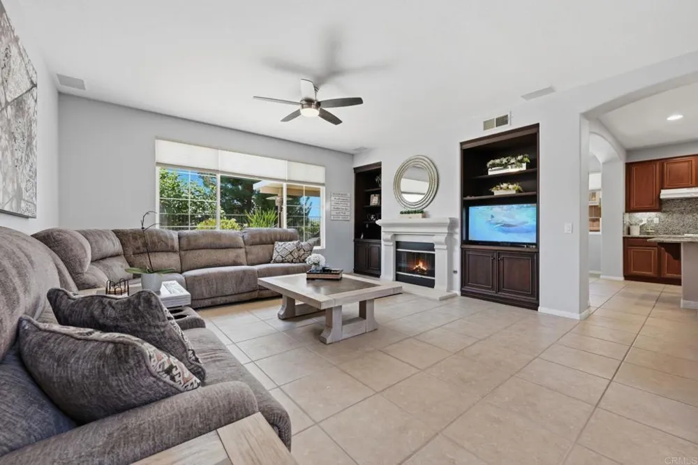 41645 Cypress Point Way Temecula, CA 92591