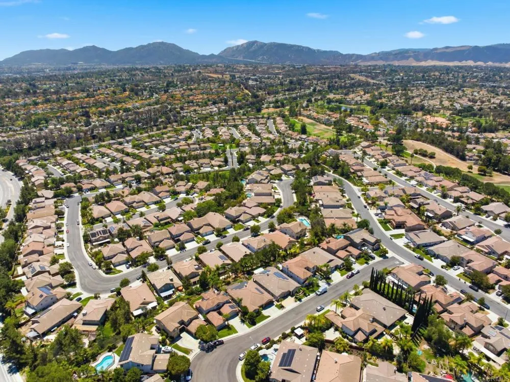 41645 Cypress Point Way Temecula, CA 92591