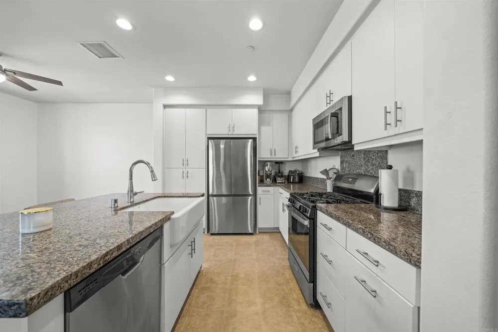 45477 Calle Cirros Temecula, CA 92592