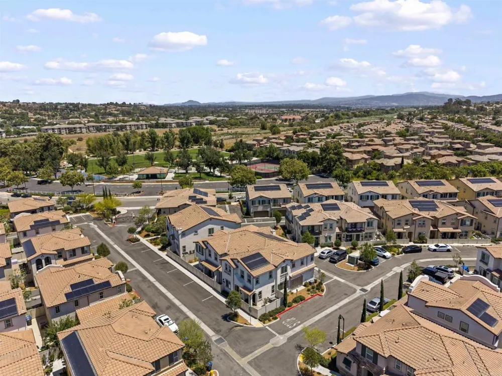 45477 Calle Cirros Temecula, CA 92592