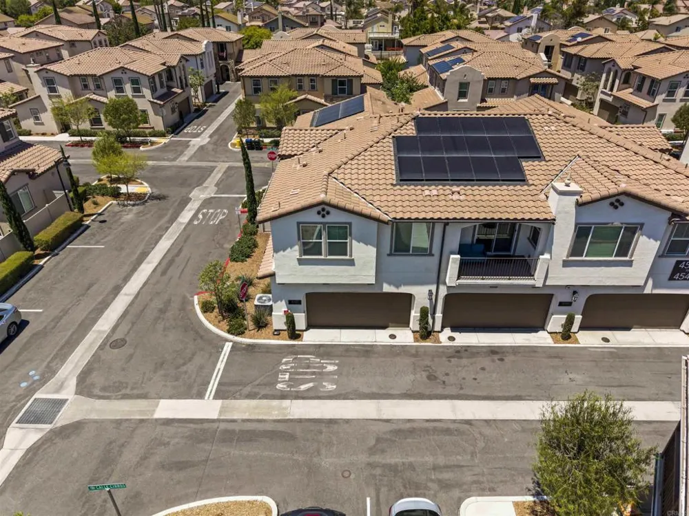 45477 Calle Cirros Temecula, CA 92592