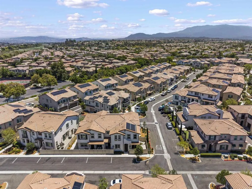 45477 Calle Cirros Temecula, CA 92592