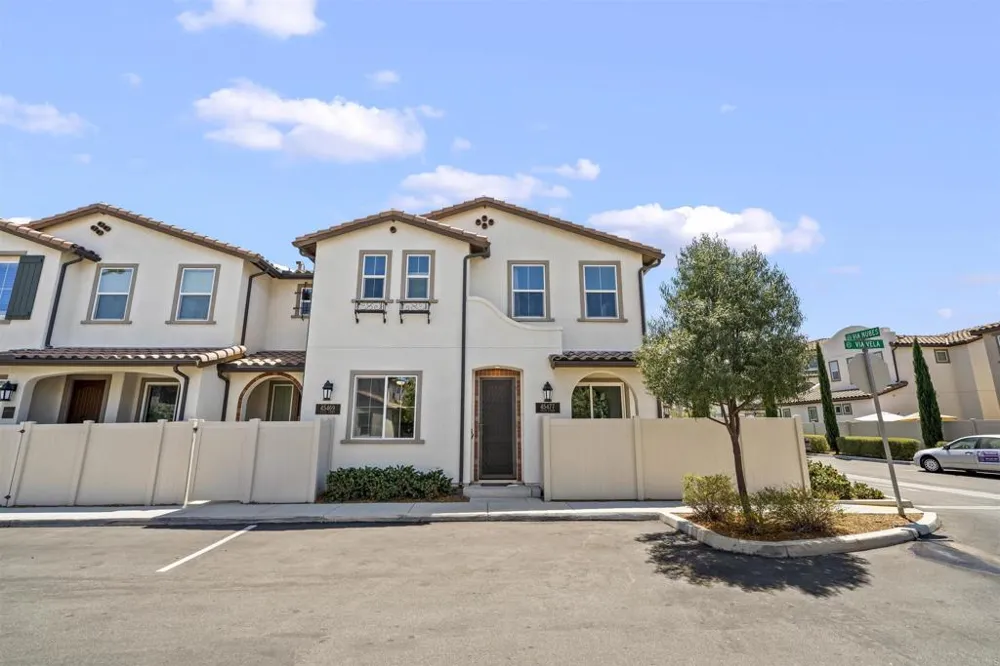 45477 Calle Cirros Temecula, CA 92592