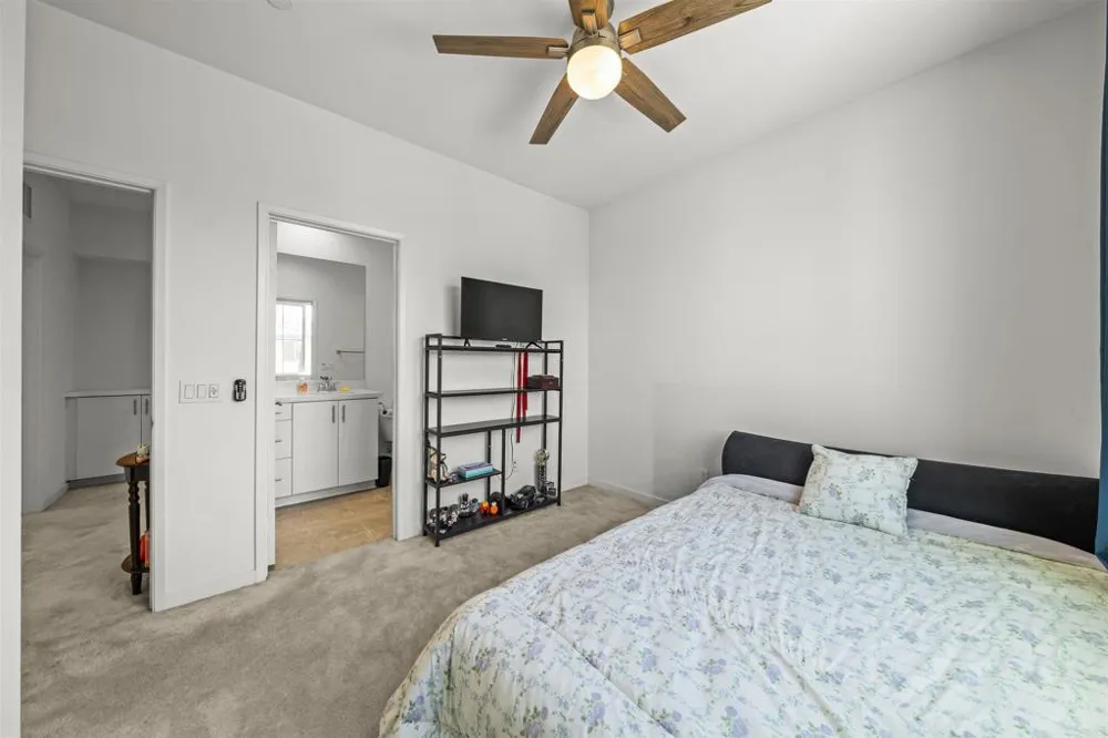 45477 Calle Cirros Temecula, CA 92592