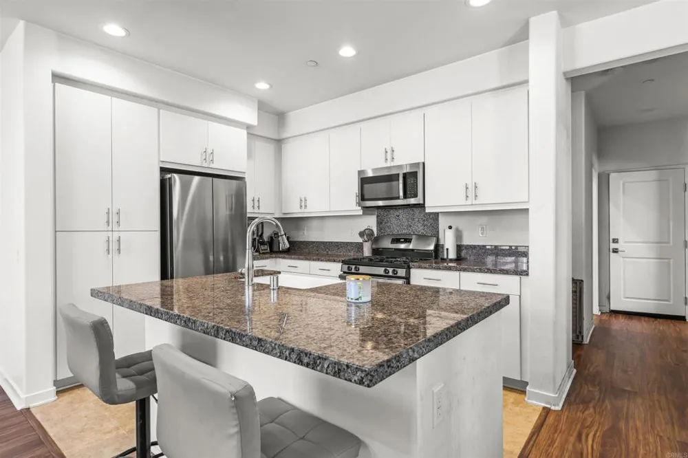 45477 Calle Cirros Temecula, CA 92592