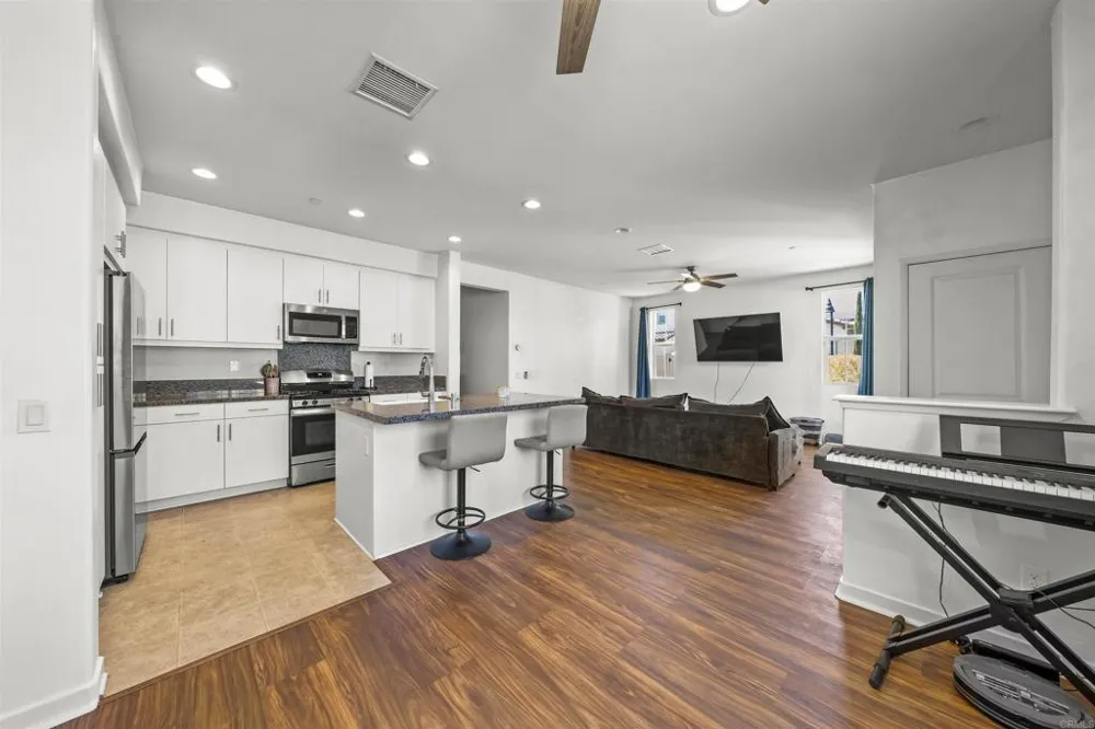 45477 Calle Cirros Temecula, CA 92592