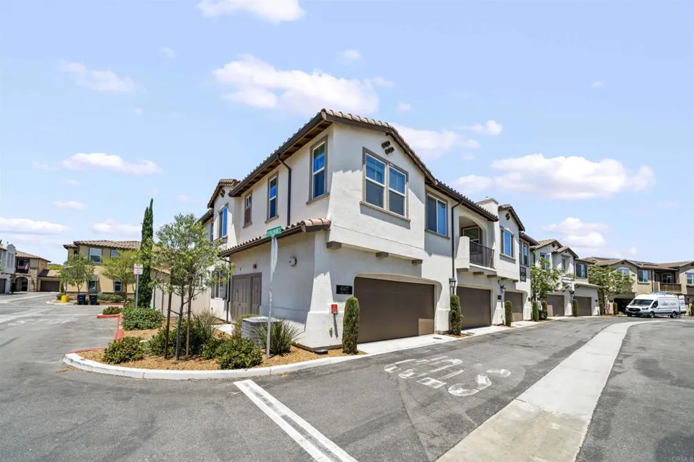 45477 Calle Cirros Temecula, CA 92592