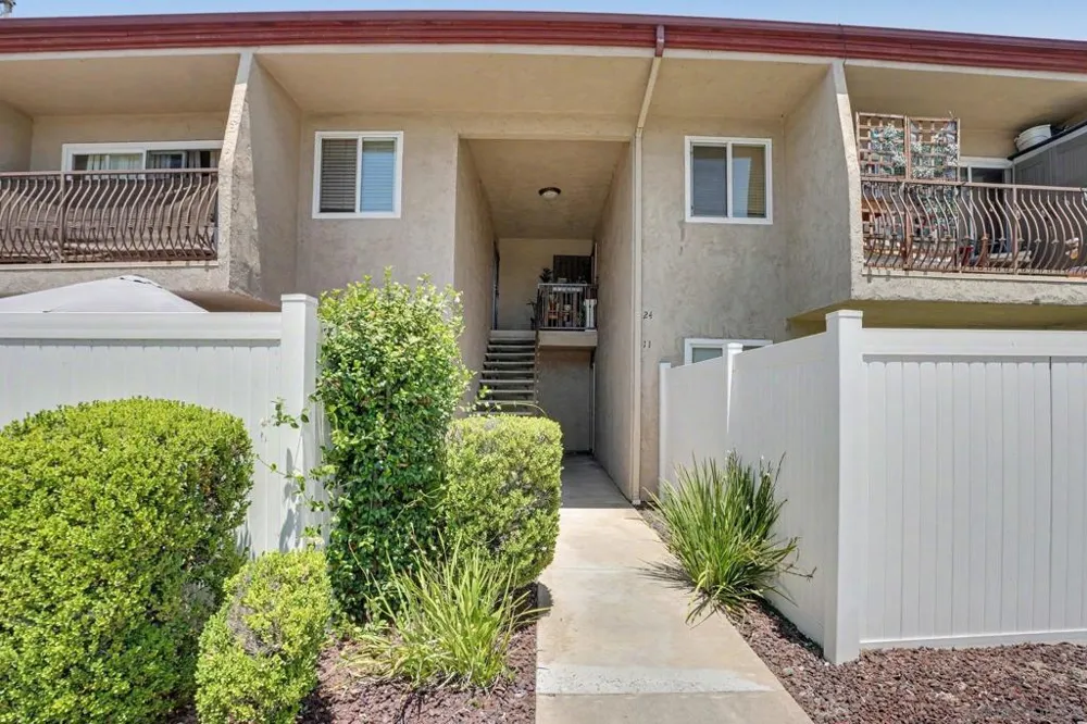 930 Peach Avenue #11 El Cajon, CA 92021