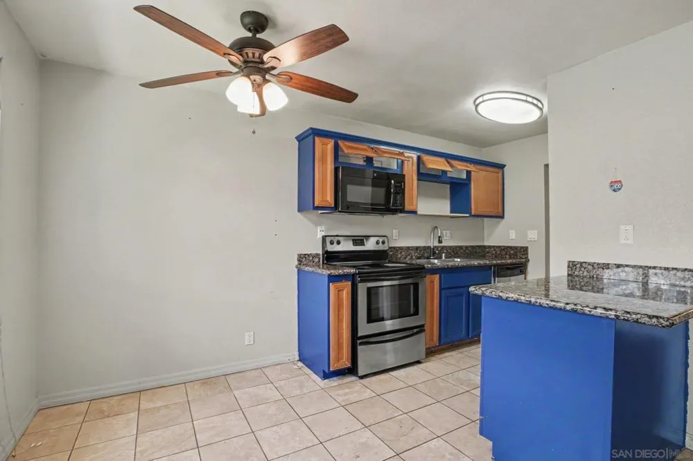 930 Peach Avenue #11 El Cajon, CA 92021