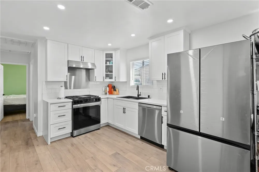 13832 Filmore Street Pacoima, CA 91331