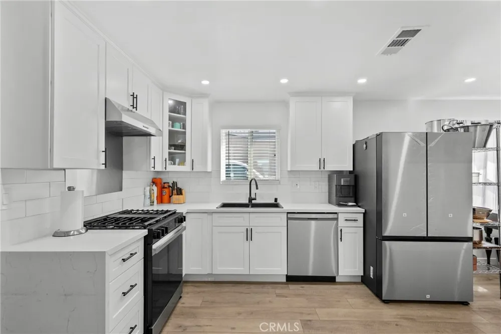 13832 Filmore Street Pacoima, CA 91331