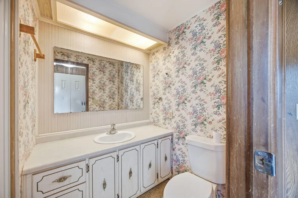 260 W Hayes Street Mecosta, MI 49332